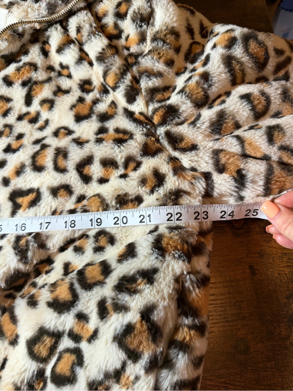 Know One Cares Leopard Faux Fur Jacket Women’s Large Animal Print Plush Zip Up - Picture 3 of 12